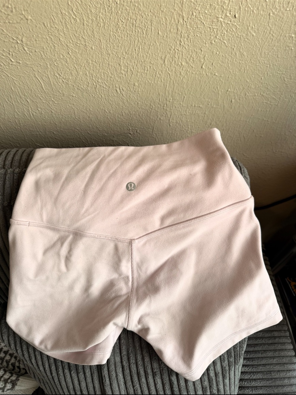 lululemon Women's High-Rise Pink Organza Athletic Shorts 4” Size 4
